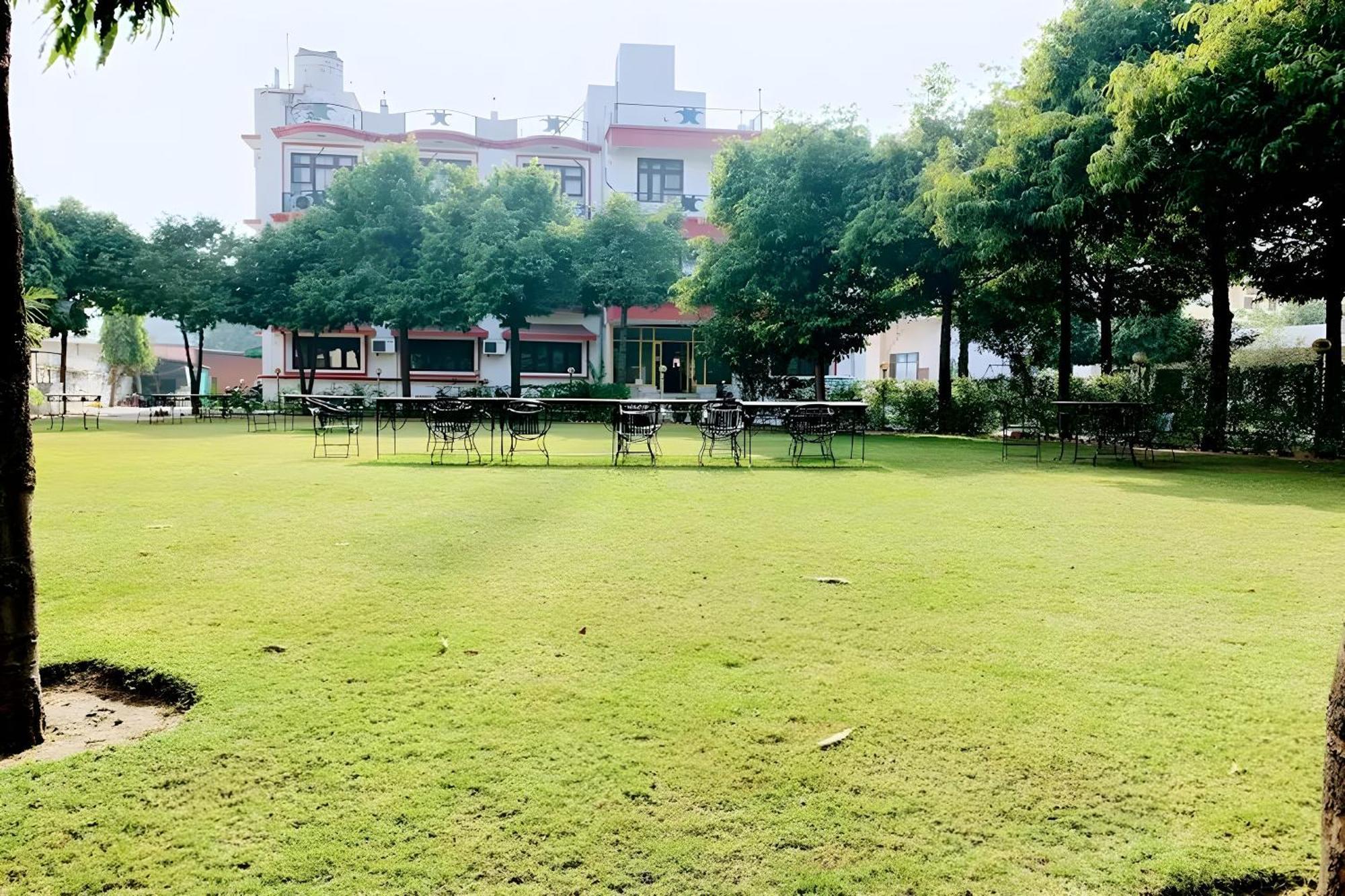 Hotel Amrapali ジャイプール エクステリア 写真